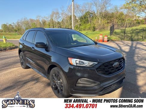 Used 2022 Ford Edge SE w/ Black Appearance Package image 1