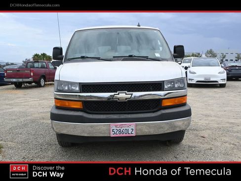 Used 2017 Chevrolet Express 3500 LT w/ LT Preferred Equipment Group RWD image 2