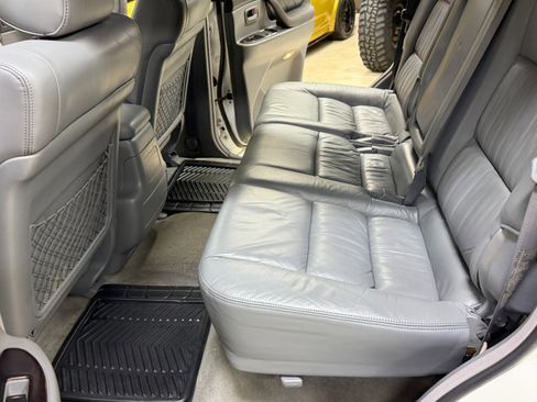 Used 2000 Toyota Land Cruiser image 21