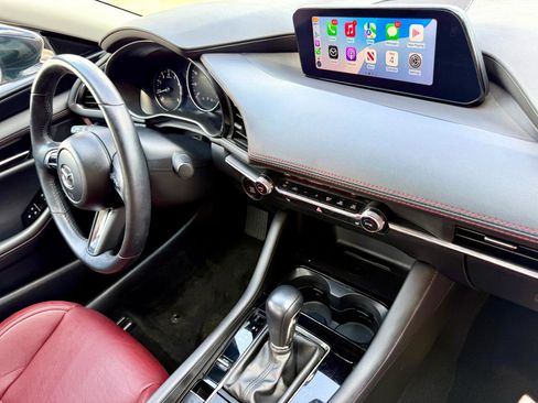 Used 2024 MAZDA MAZDA3 s image 31