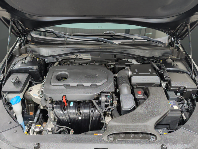Used 2020 Kia Optima SE FWD image 27