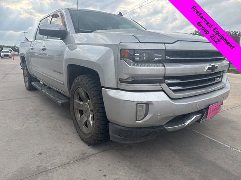 Used 2017 Chevrolet Silverado 1500 LTZ Z71 w/ LTZ Plus Package image 7
