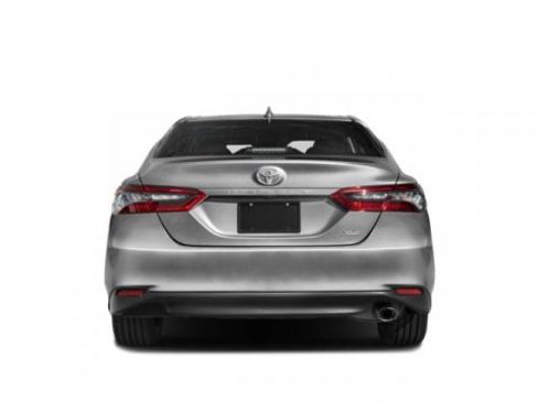 Used 2021 Toyota Camry XLE image 5