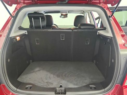 Used 2020 Chevrolet Trax LT w/ Driver Confidence Package FWD image 19