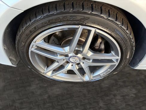 Used 2015 Mercedes-Benz E 400 4MATIC Coupe image 38