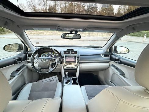 Used 2013 Toyota Camry XLE w/ Leather Pkg image 15