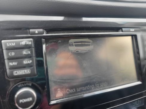 Used 2017 Nissan Rogue SL AWD/4WD image 27
