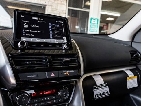 New 2025 Mitsubishi Eclipse Cross SE image 12