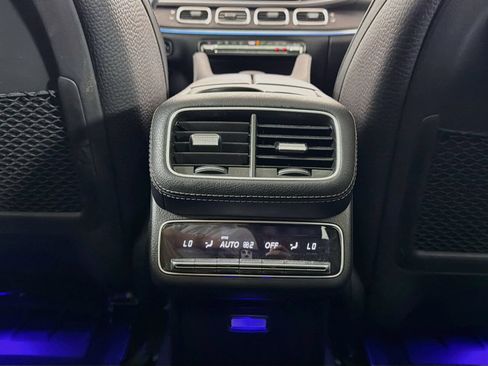 Used 2025 Mercedes-Benz GLS 450 4MATIC image 28
