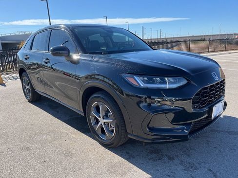 Certified 2025 Honda HR-V EX-L image 3