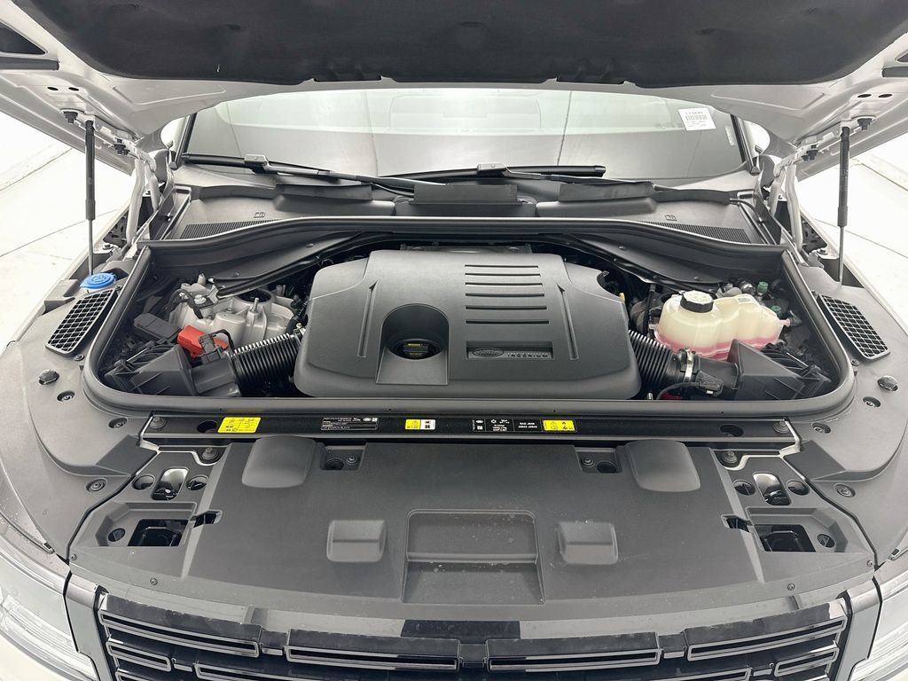 New 2026 Land Rover Range Rover Sport SE AWD/4WD image 28