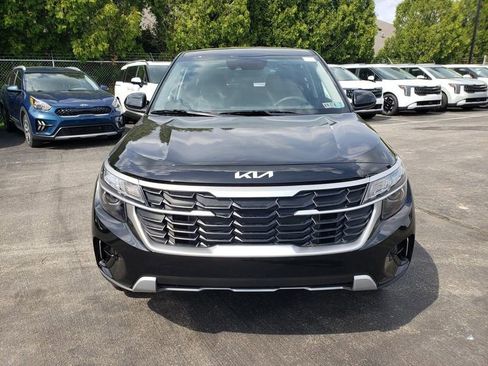 New 2026 Kia Seltos LX AWD/4WD image 2