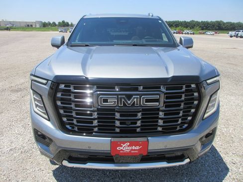 New 2026 GMC Yukon XL Denali Ultimate AWD/4WD image 10