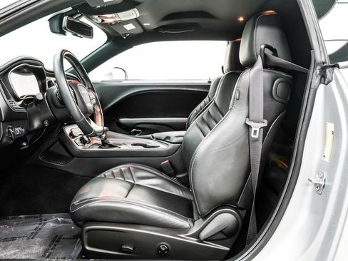 Used 2023 Dodge Challenger SRT Hellcat RWD image 16