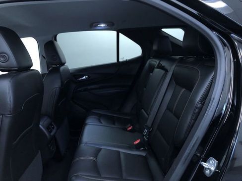 Used 2023 Chevrolet Equinox Premier image 20