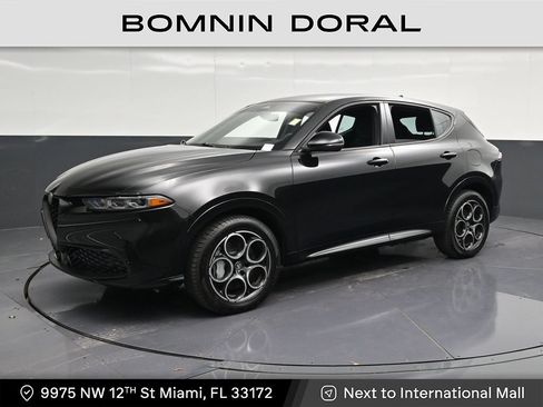 Used 2025 Alfa Romeo Tonale AWD/4WD image 1