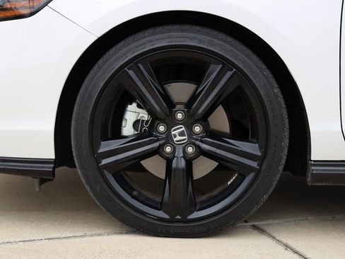 Certified 2023 Honda Accord Sport image 9