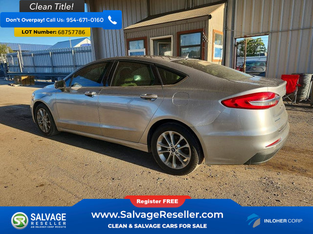 Used 2020 Ford Fusion SE FWD image 3