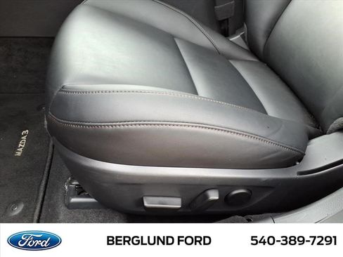 Used 2025 MAZDA MAZDA3 s FWD image 18