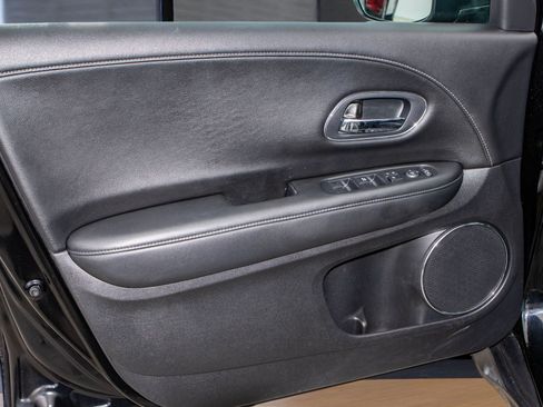 Used 2017 Honda HR-V EX-L image 10