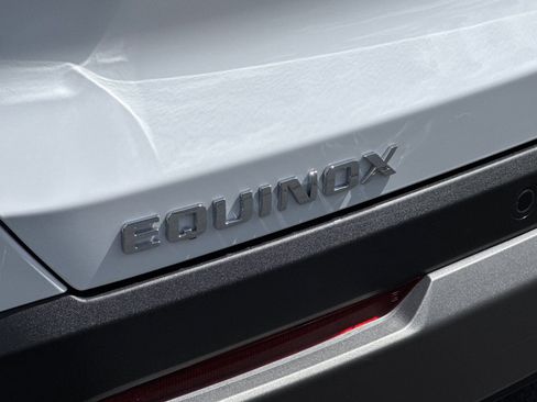New 2026 Chevrolet Equinox LT w/ Safety and Technology Package FWD image 26