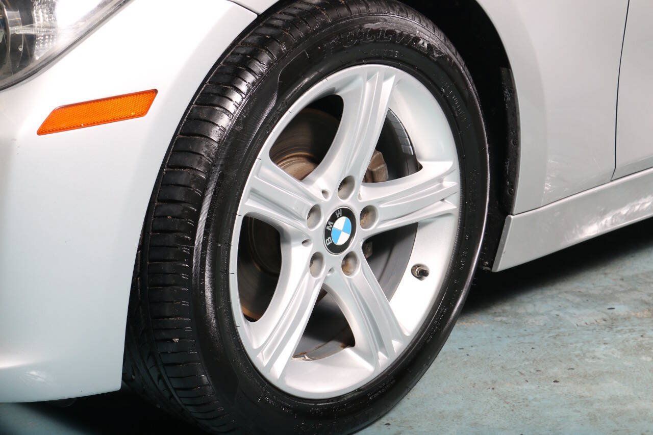 Used 2013 BMW 328i Sedan RWD image 24