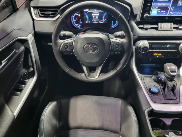 Used 2021 Toyota RAV4 XSE AWD/4WD image 25