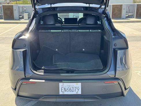 Used 2026 Tesla Model Y Long Range AWD/4WD image 5