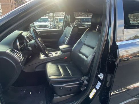 Certified 2018 Jeep Grand Cherokee Limited image 18