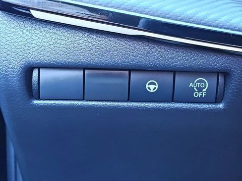 Used 2025 Nissan Kicks SR image 20