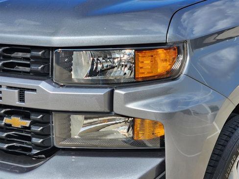 Used 2021 Chevrolet Silverado 1500 Custom image 5