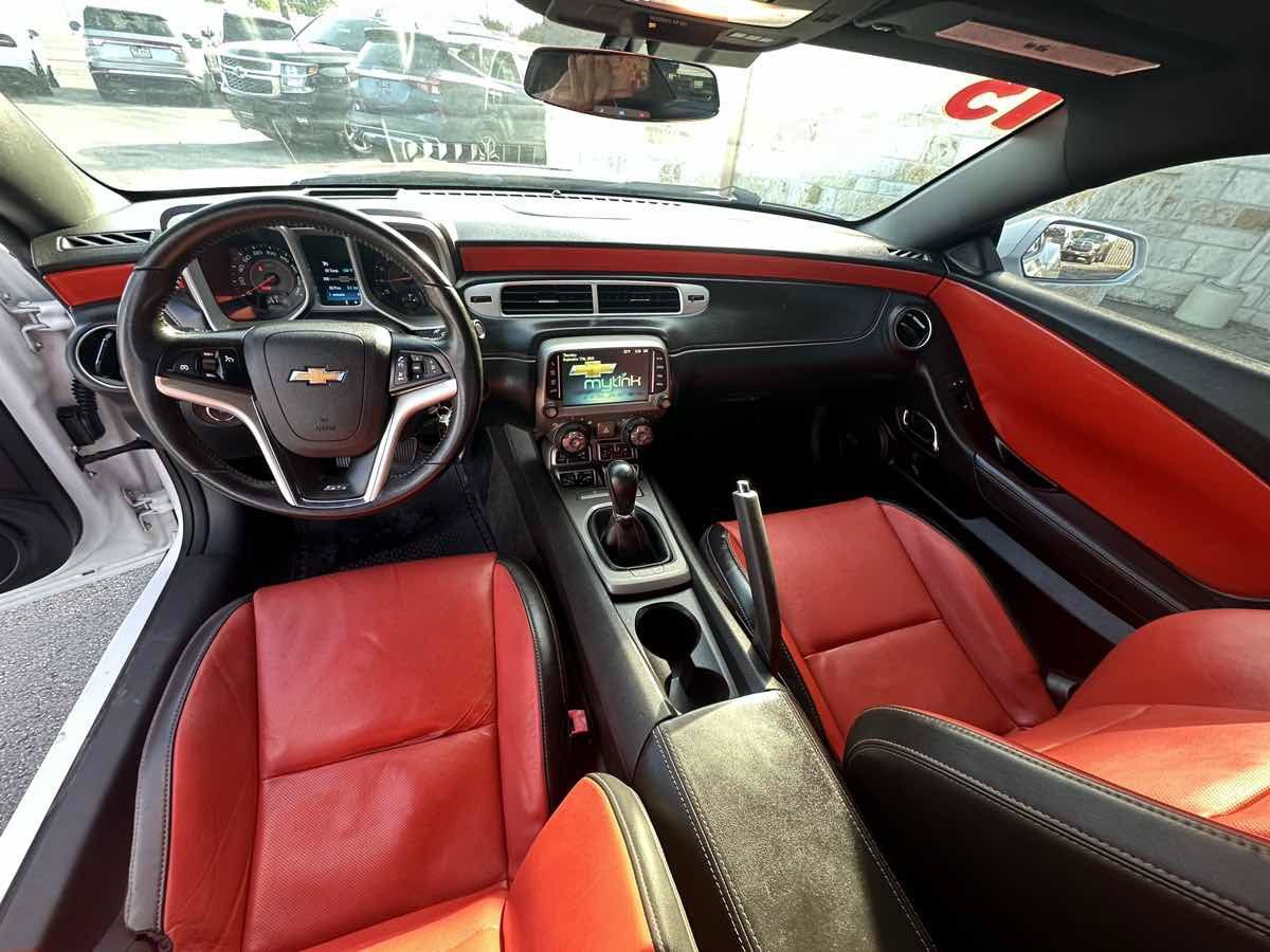 Used 2015 Chevrolet Camaro SS w/ RS Package RWD image 12