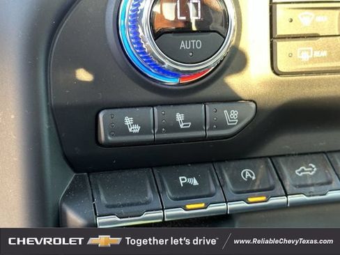 Used 2021 GMC Sierra 1500 SLT AWD/4WD image 22