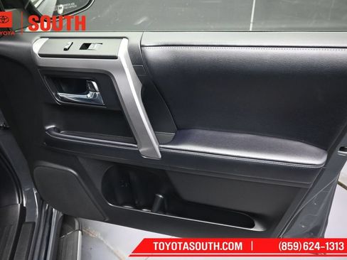 Used 2024 Toyota 4Runner Limited AWD/4WD image 34