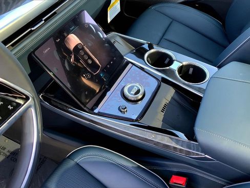 Used 2025 Cadillac Escalade IQ Luxury 2 image 10