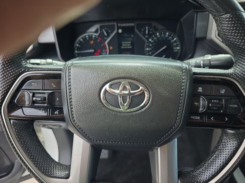 Used 2022 Toyota Tundra SR5 w/ SR5 Premium Package AWD/4WD image 24