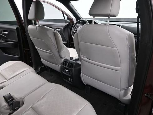 Used 2019 Honda Passport Touring image 12