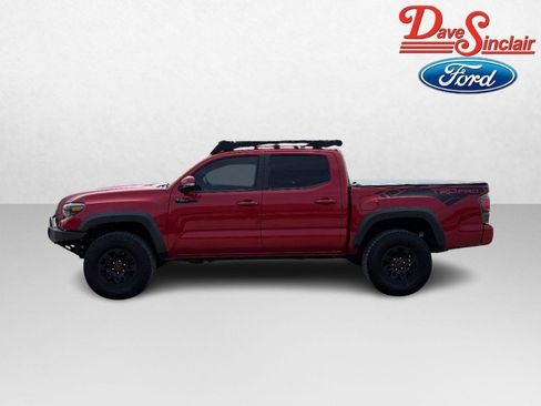 Used 2017 Toyota Tacoma TRD Pro AWD/4WD image 10