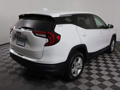 Used 2023 GMC Terrain SLE FWD image 8