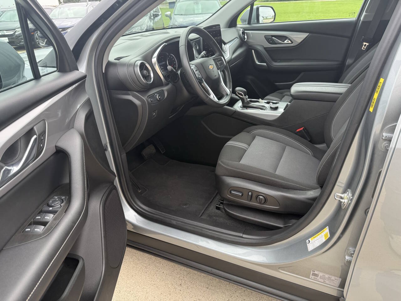 Used 2024 Chevrolet Blazer LT AWD/4WD image 5