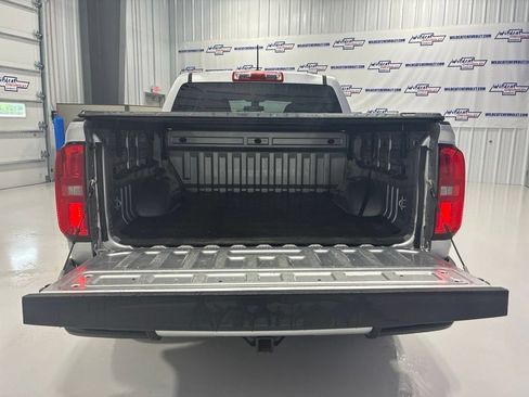 Used 2016 Chevrolet Colorado W/T w/ WT Convenience Package AWD/4WD image 28