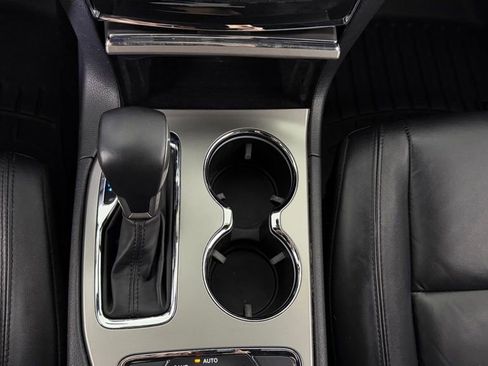 Used 2022 Jeep Grand Cherokee Limited AWD/4WD image 26