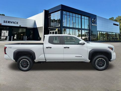 Used 2024 Toyota Tacoma TRD Off-Road image 3