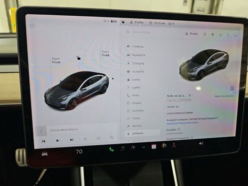 Used 2020 Tesla Model 3 Performance image 16