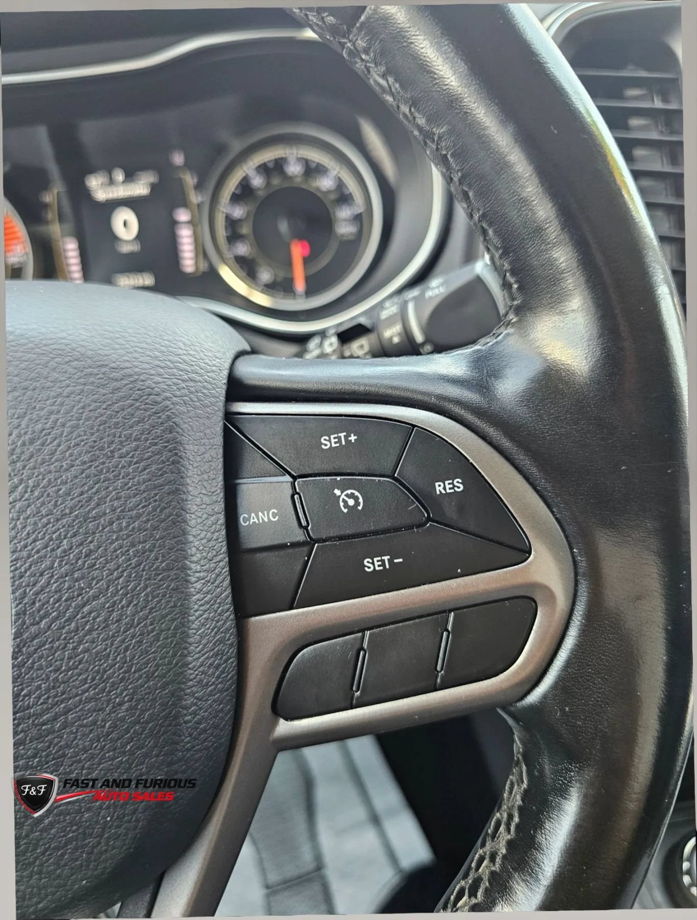 Used 2020 Jeep Cherokee Latitude Lux w/ Comfort/Convenience Group AWD/4WD image 16
