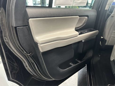 Used 2025 Ford Expedition Max Active image 31