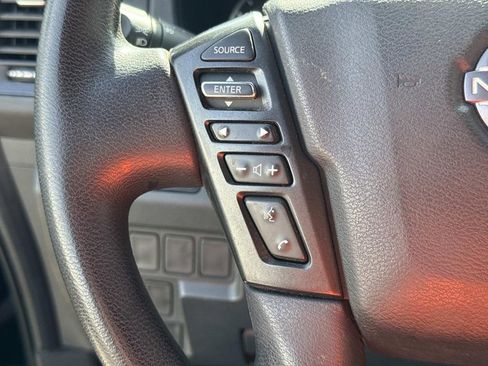 Certified 2023 Nissan Frontier SV w/ Midnight Edition Package RWD image 30