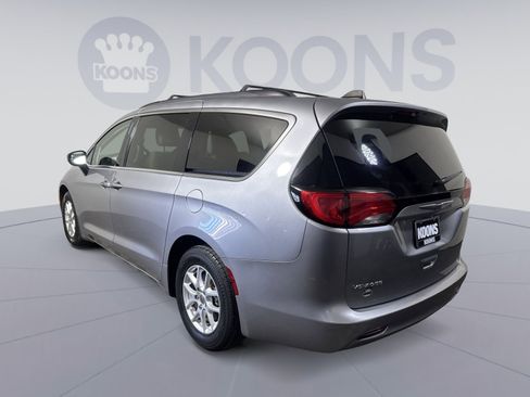 Used 2021 Chrysler Voyager Lxi image 4