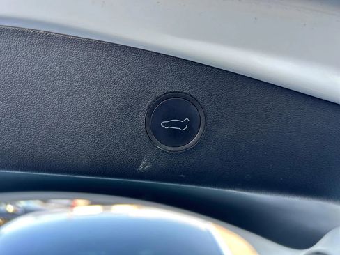 Used 2023 Tesla Model 3 Standard Range image 13