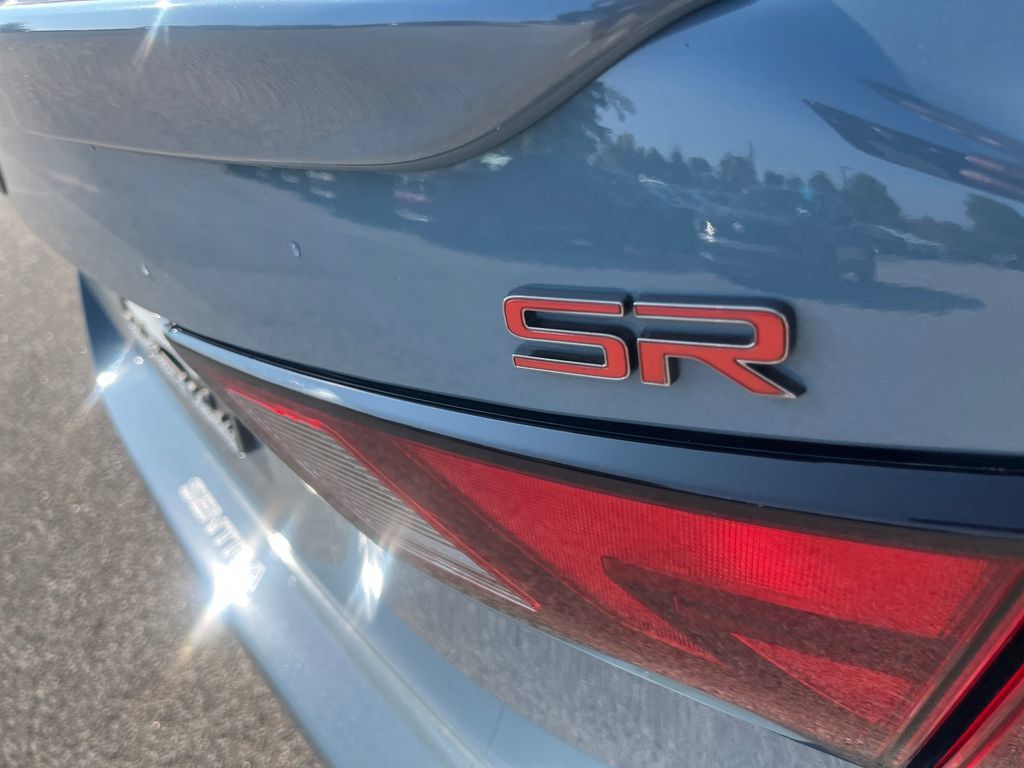 Used 2025 Nissan Sentra SR FWD image 42
